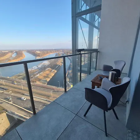 17th Floor With River View Panorama Daire